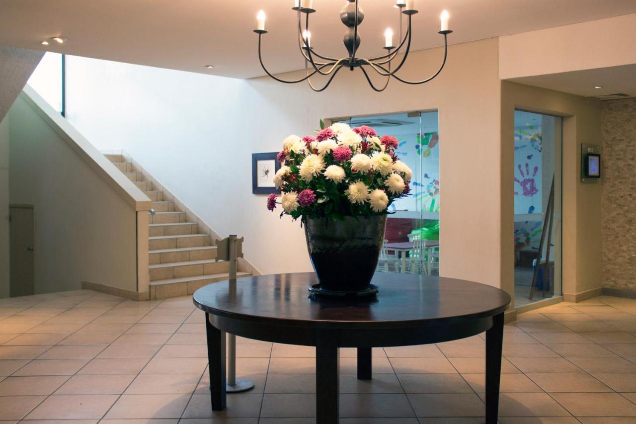 Beachbreak Holiday Letting Durban Bagian luar foto