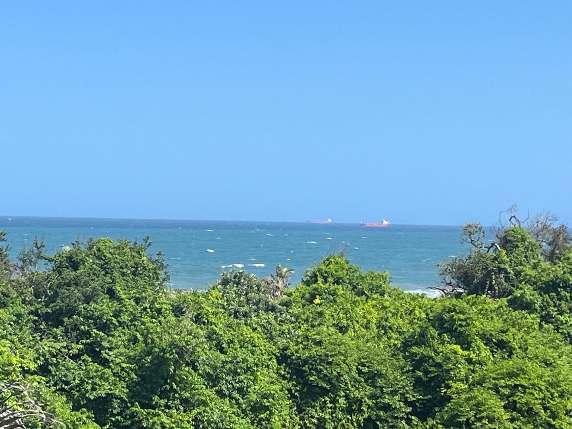 Beachbreak Holiday Letting Durban Bagian luar foto