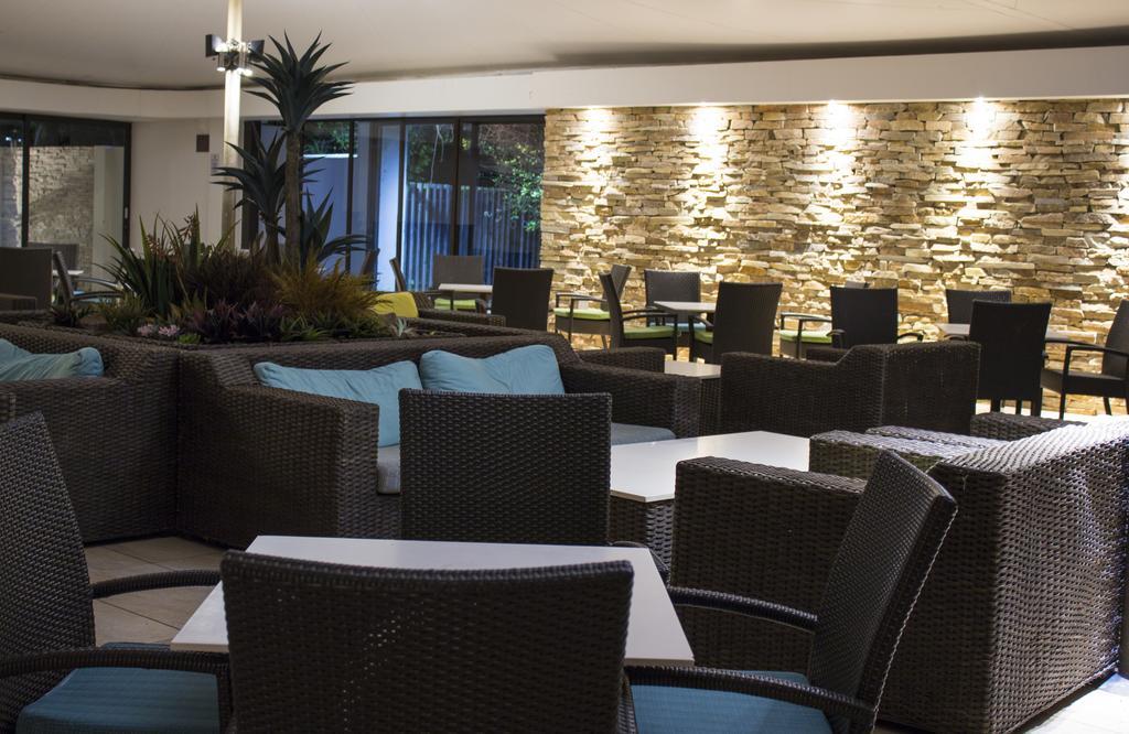 Beachbreak Holiday Letting Durban Bagian luar foto
