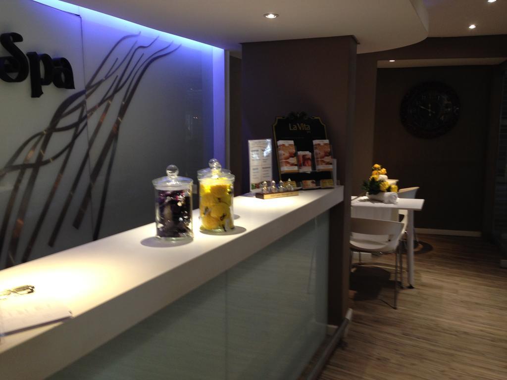 Beachbreak Holiday Letting Durban Bagian luar foto