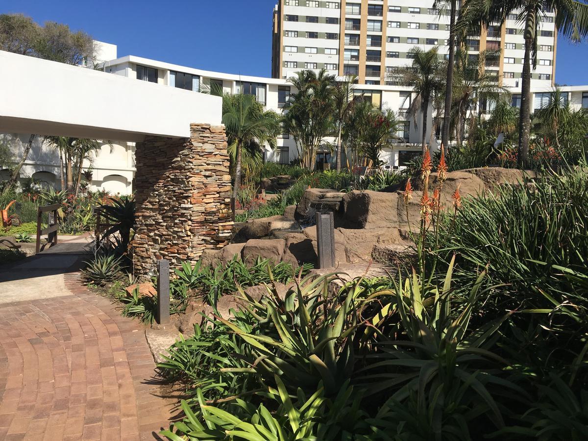 Beachbreak Holiday Letting Durban Bagian luar foto
