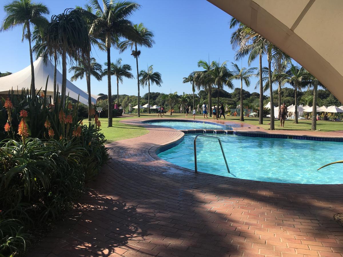 Beachbreak Holiday Letting Durban Bagian luar foto